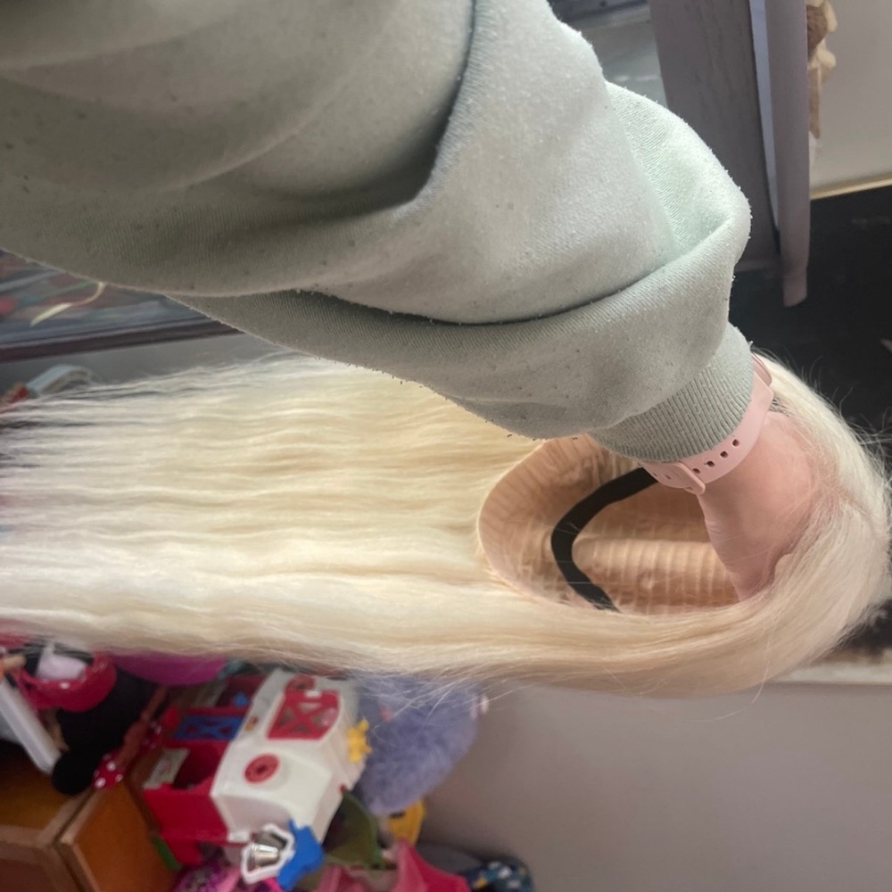NEW 100%HUMAN HAIR GLUELESS WIG PLATINUM BLONDE FREE PARTING Pre-Cut 24”